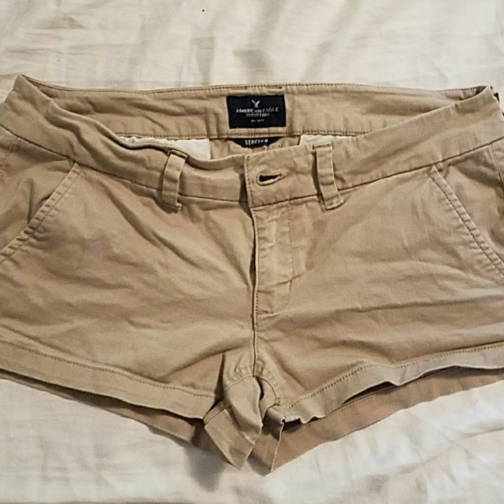 American Eagle Khaki shorts
